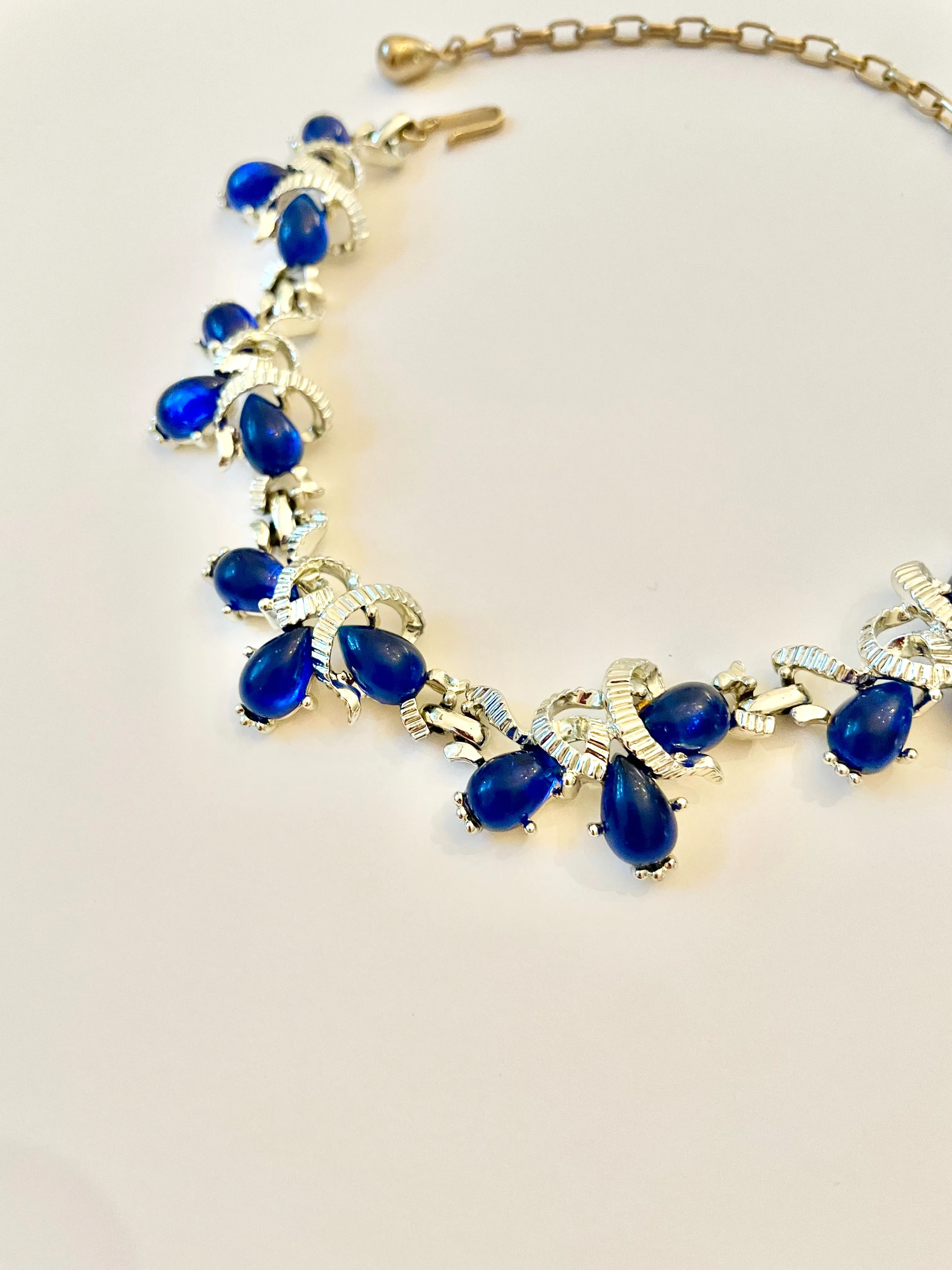 1960's stunning sapphire collar necklace... so elegant