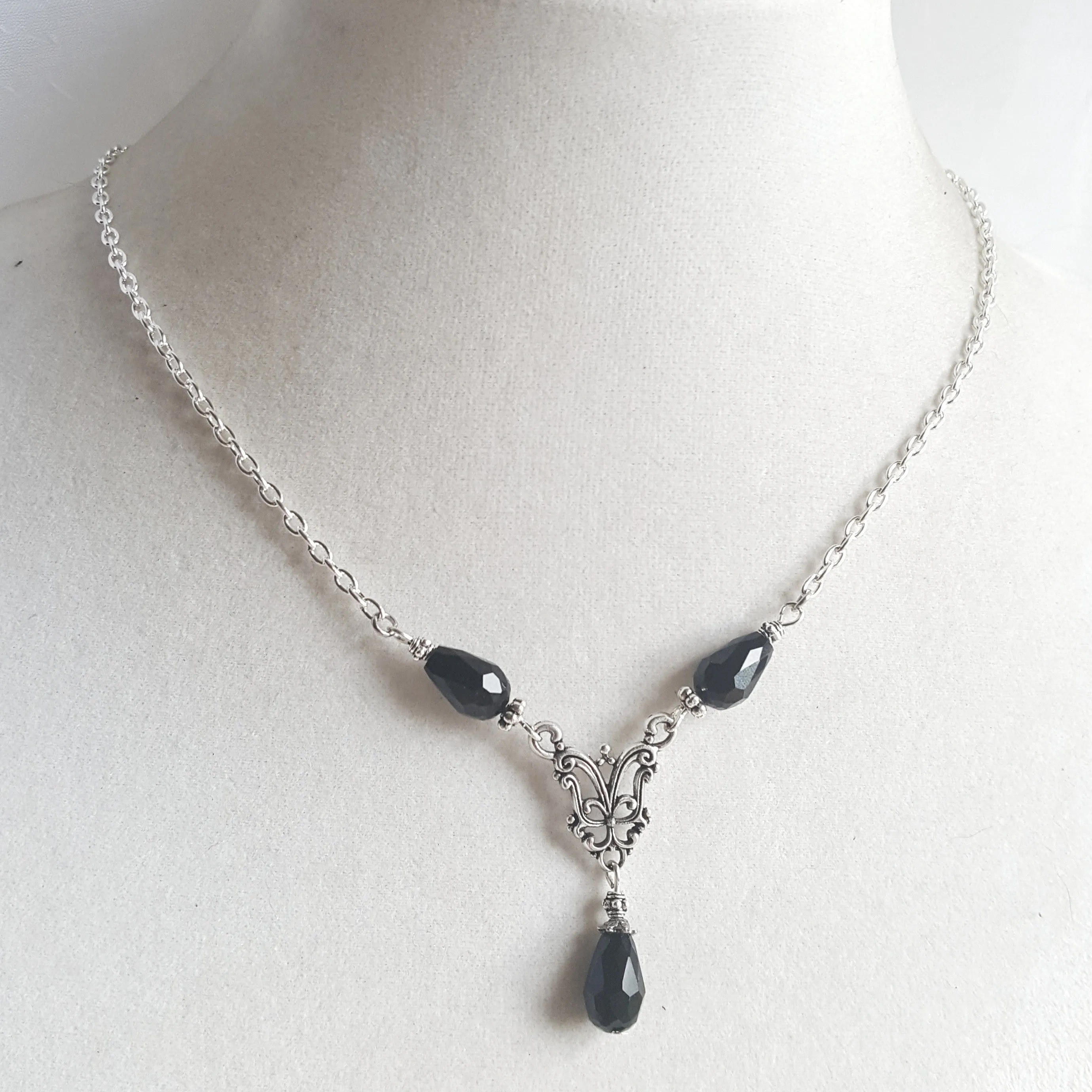 Black Gothic Teardrops Necklace Victorian Jewelry