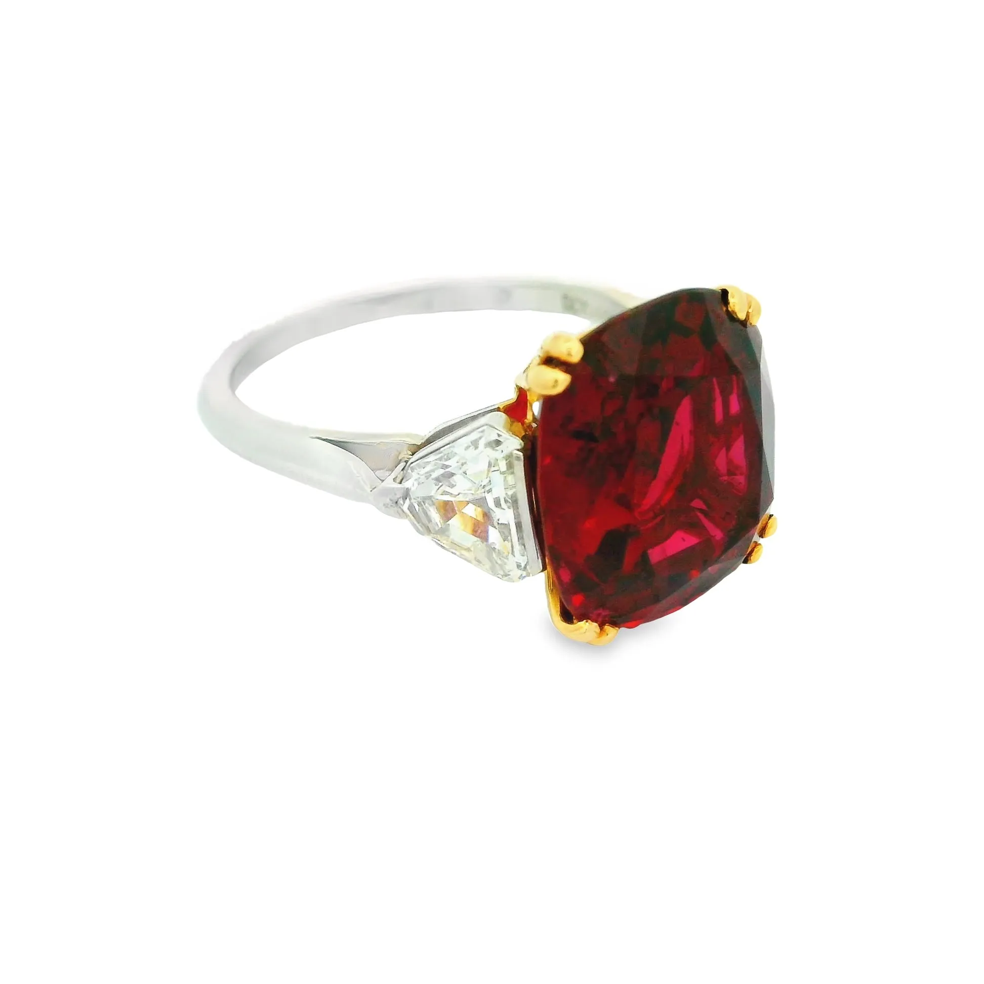 Magnificent Bvlgari 8.23 Carat Ruby Diamond Platinum & 18k Yellow Gold Ring, AGL