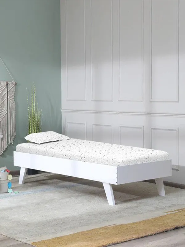 Offerman Birch Wood Bed in White